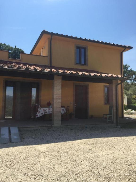 ファブロ Il Casale Di Lavinia Bed & Breakfast エクステリア 写真