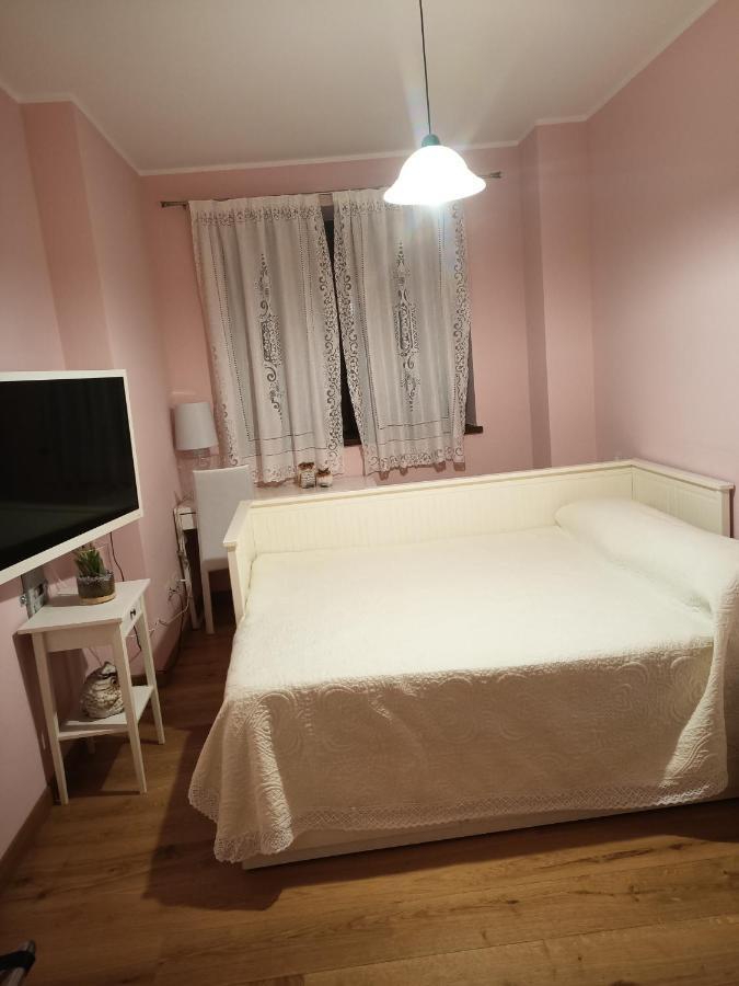 ファブロ Il Casale Di Lavinia Bed & Breakfast エクステリア 写真